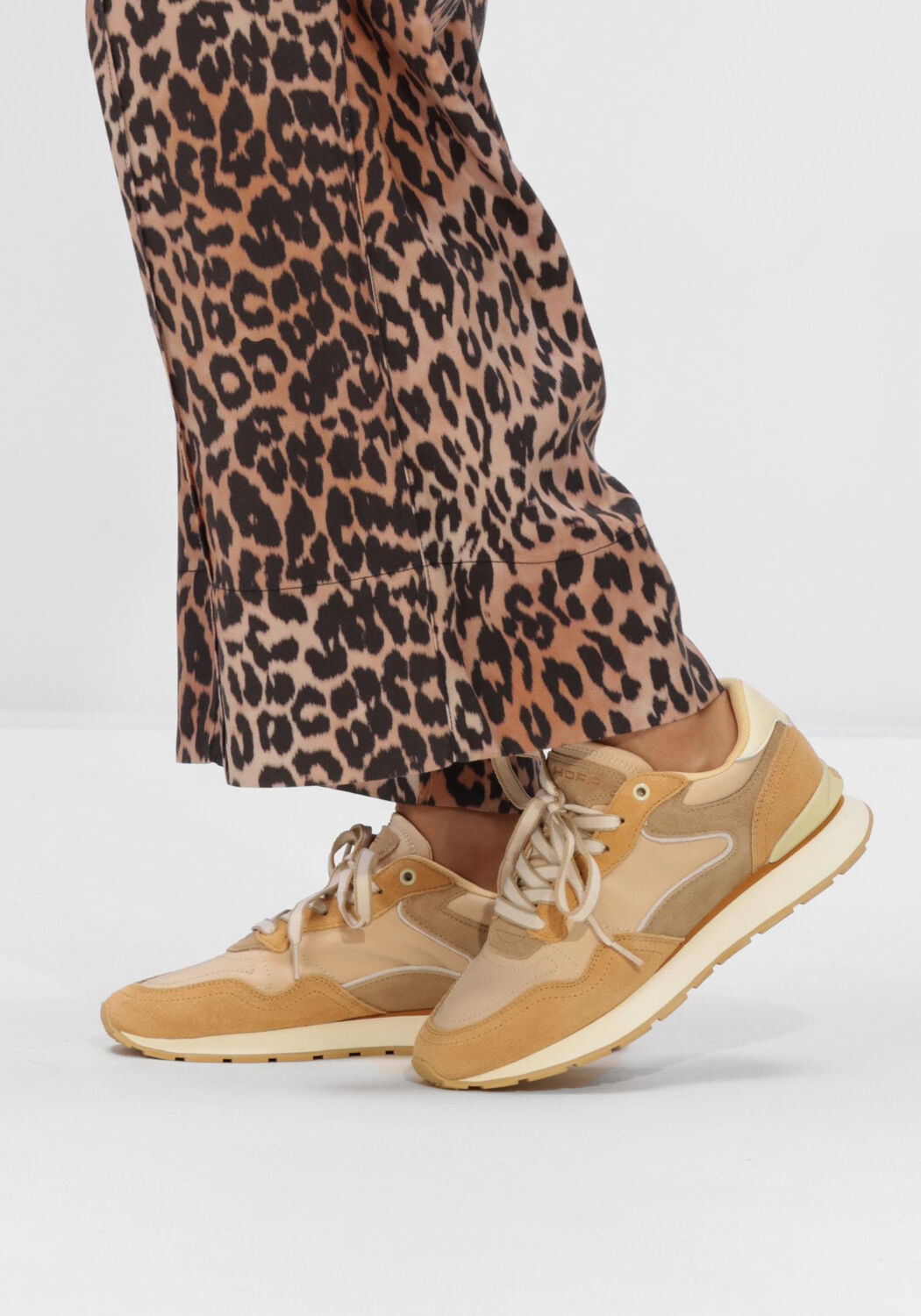 THE HOFF BRAND Baskets basses CITY en beige - large