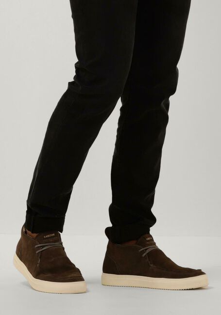 BLACKSTONE JERRIK Chaussures à lacets en marron - large