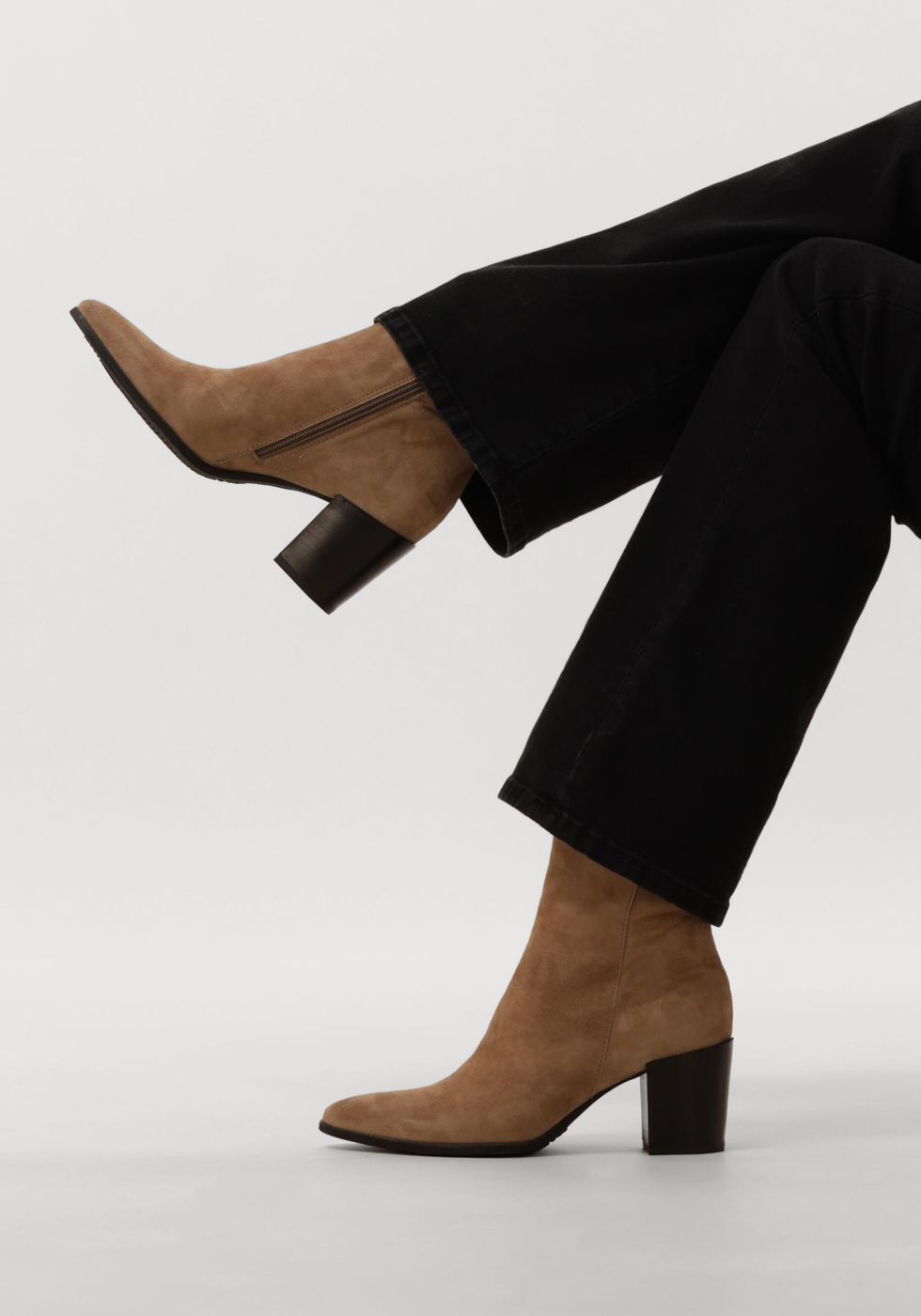 NOTRE-V AT 156 Bottines en taupe - large