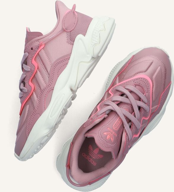 Roze ADIDAS Sneakers OZWEEGO J Roze ADIDAS Sneakers OZWEEGO J - large