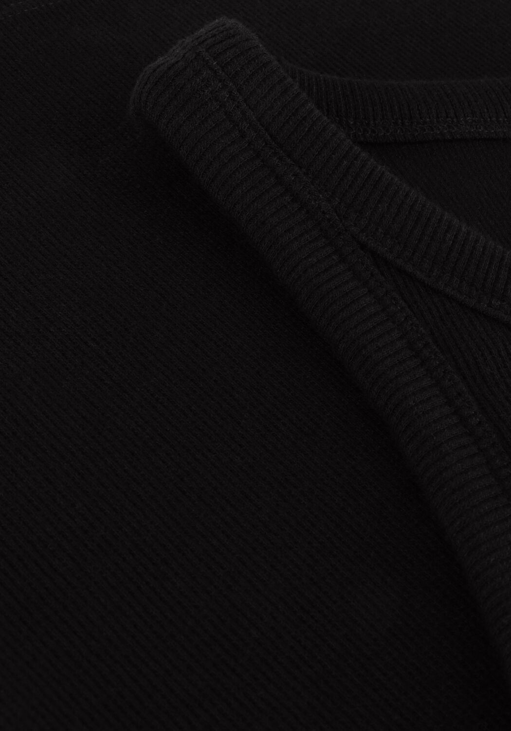 MINUS Haut MALUNA GOTS RIB TOP en noir - large