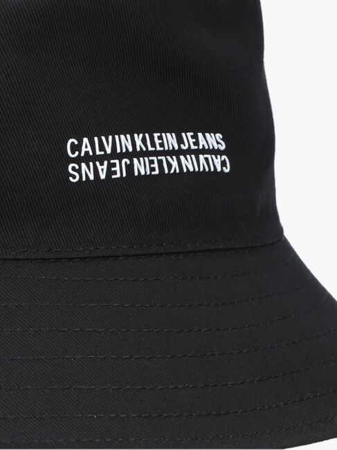 CALVIN KLEIN COTTON REV BUCKET Chapeau en noir - large
