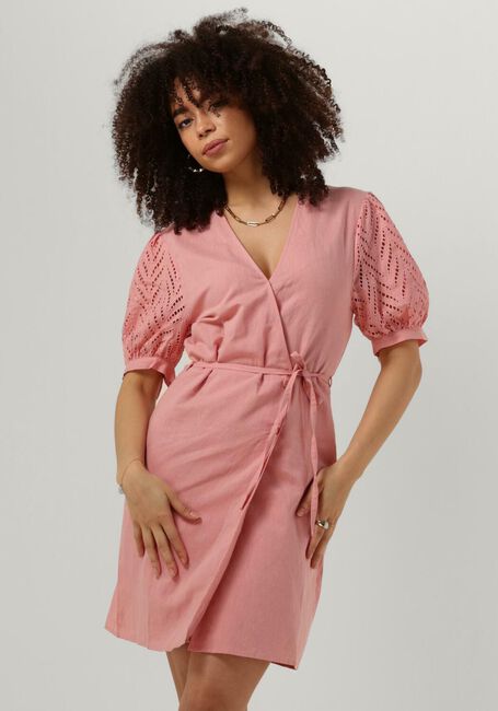 ANOTHER LABEL Mini robe CHERYL DRESS S/S en rose - large