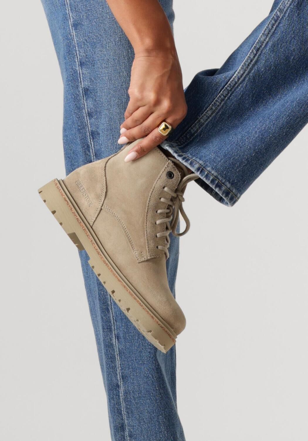 Taupe BIRKENSTOCK  HIGHWOOD LACE MID - large