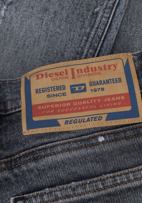 DIESEL Skinny jeans 1995-J en gris - large