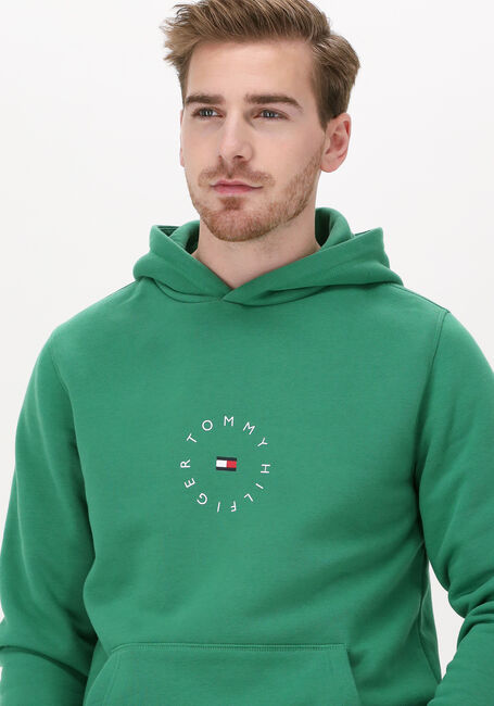 TOMMY HILFIGER Chandail ROUNDALL GRAPHIC HOODIE en vert - large