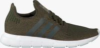 Groene ADIDAS Sneakers SWIFT RUN DAMES  - medium