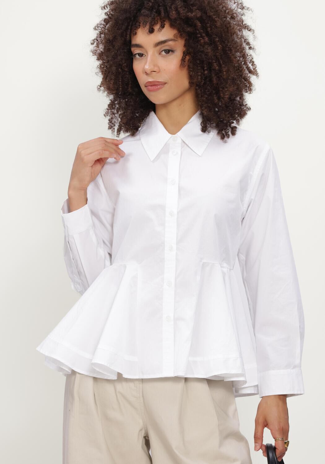 BOII STUDIOS Haut STIB SHIRT en blanc - large