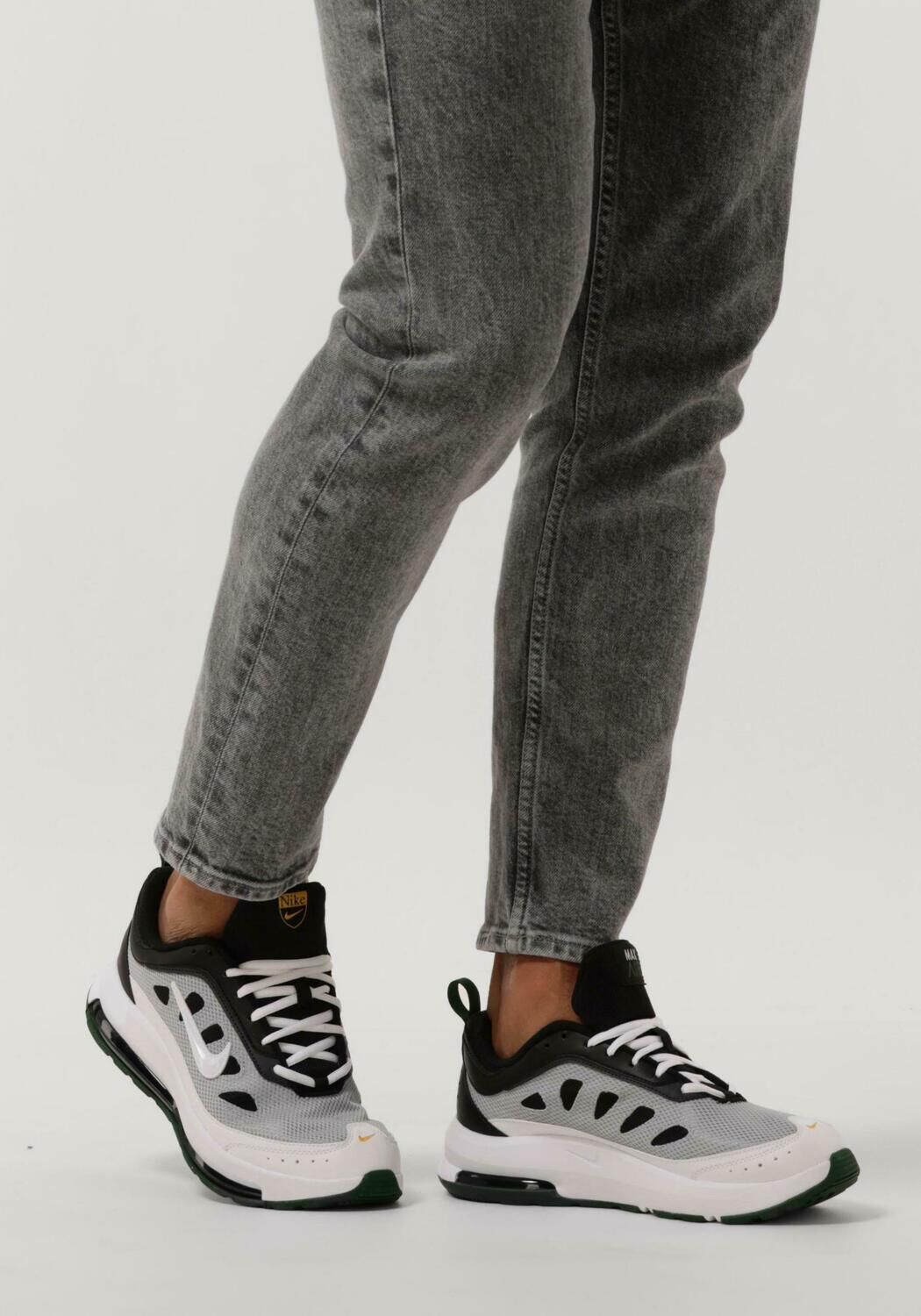 Zwarte NIKE Sneakers AIR MAX AP - large