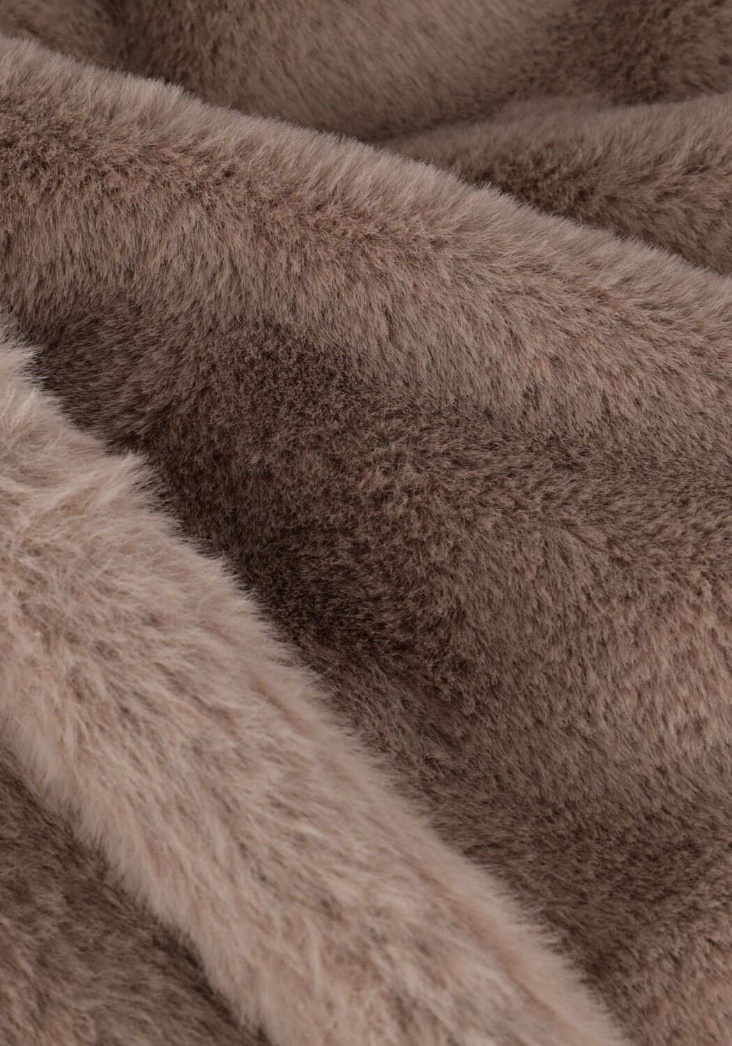 NOTRE-V Manteau en fausse fourrure FUR LONG COAT en taupe - large