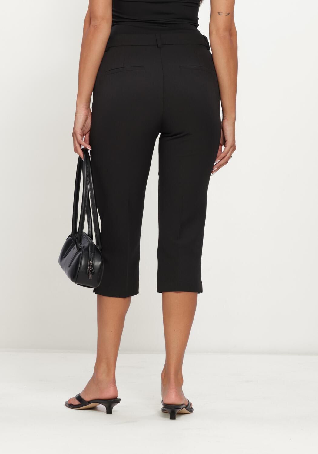 Zwarte NEO NOIR Broeken/jumpsuits TASIA SUIT CAPRI PANTS - large