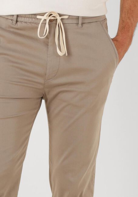 DRYKORN Chino DEGER 270131 en beige - large