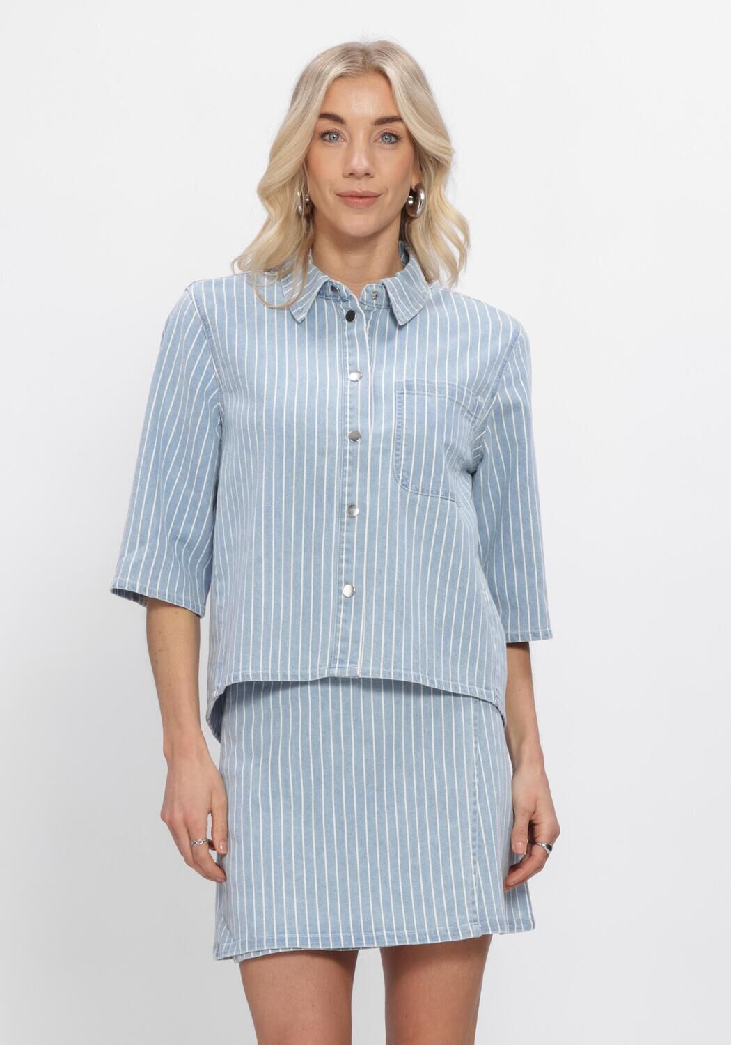 OBJECT OBJSANNI 2/4 RE DENIM SHIRT Blouses en bleu - large