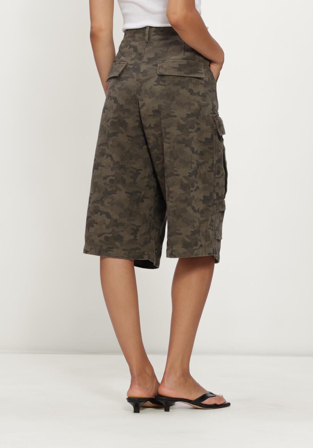 Khaki NEO NOIR Cargobroeken ISLANA CAMOU SHORTS - large