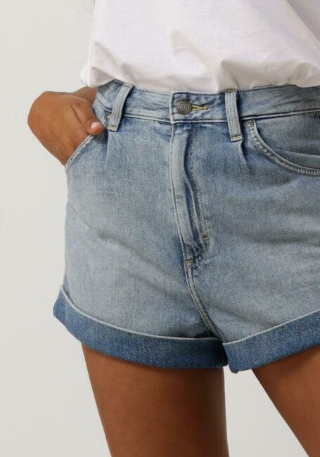 LEE PLEATED SHORT L37QHLB20 Pantalons en bleu - large