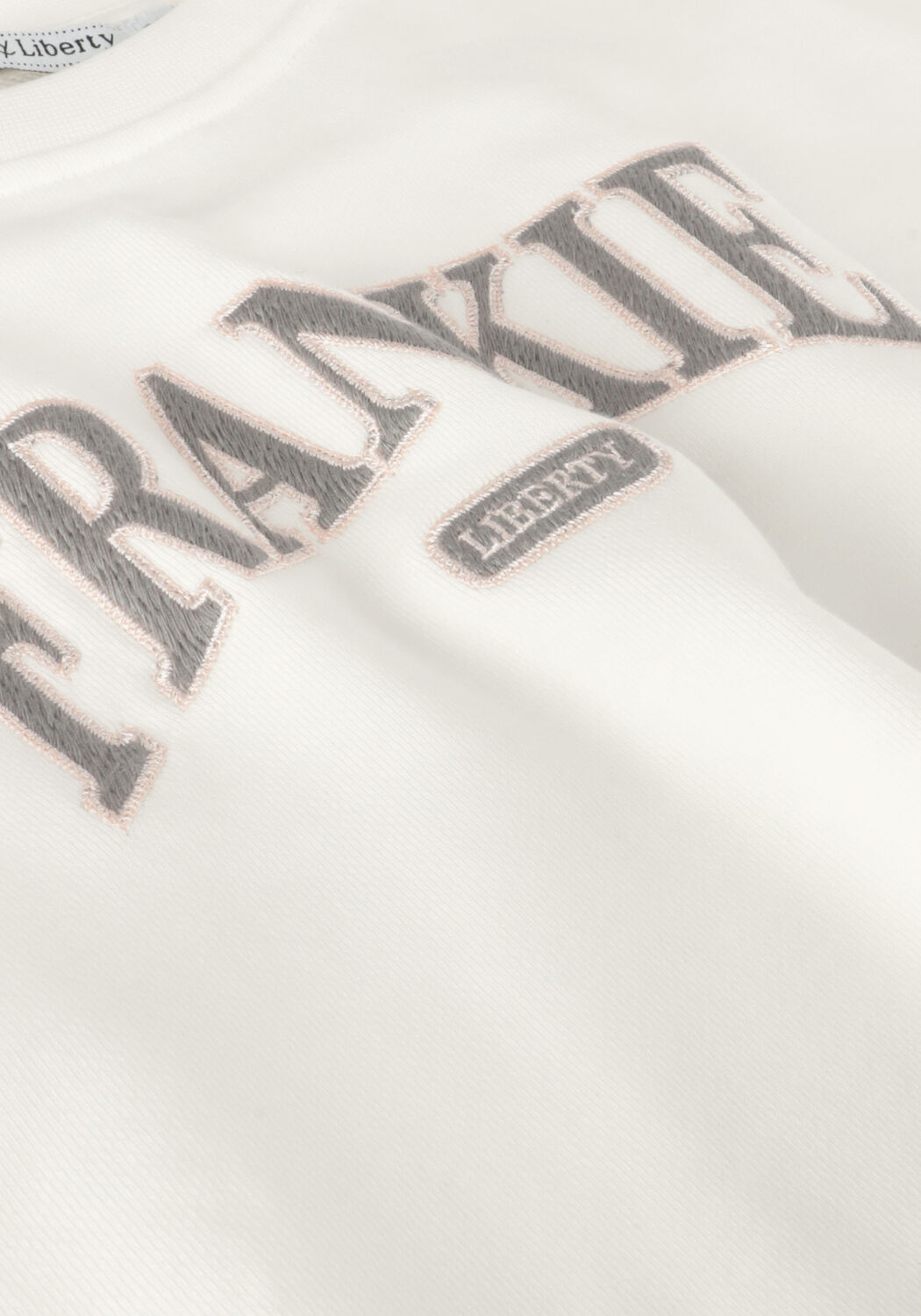 FRANKIE & LIBERTY Chandail MARGOT SWEATER B en blanc - large