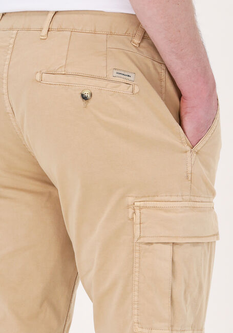 SCOTCH & SODA Pantalon cargo STUART GARMENT-DYED REGULAR SLIM-FIT CHINO en beige - large