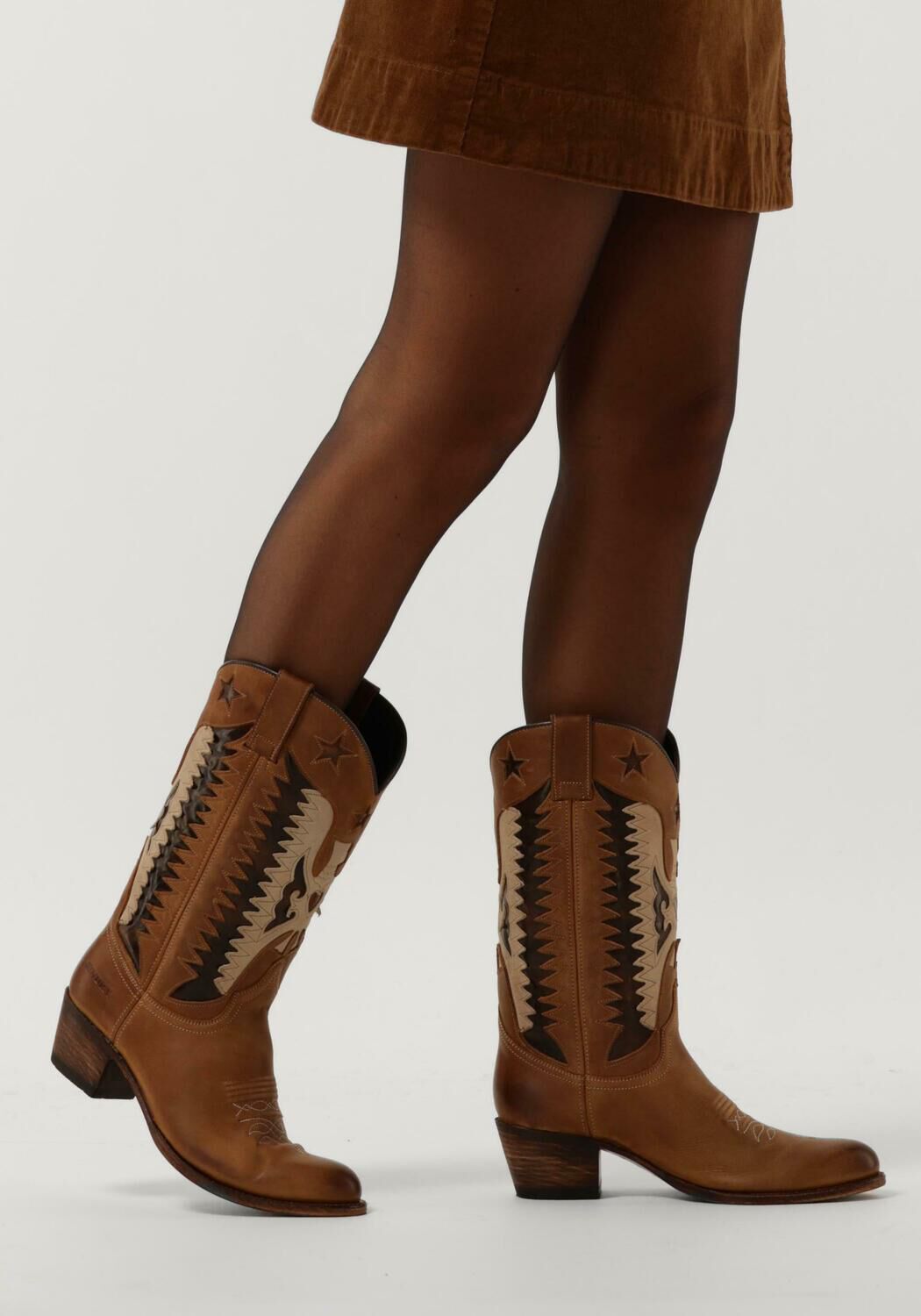 Bruine SENDRA 14144 Omoda