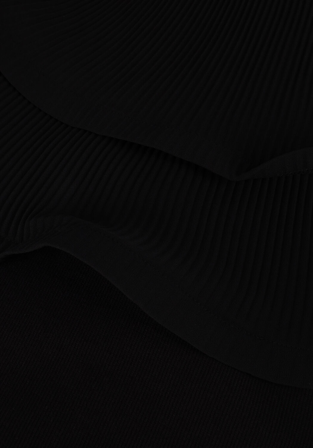 COPENHAGEN MUSE Haut CMKIRA-TOP en noir - large