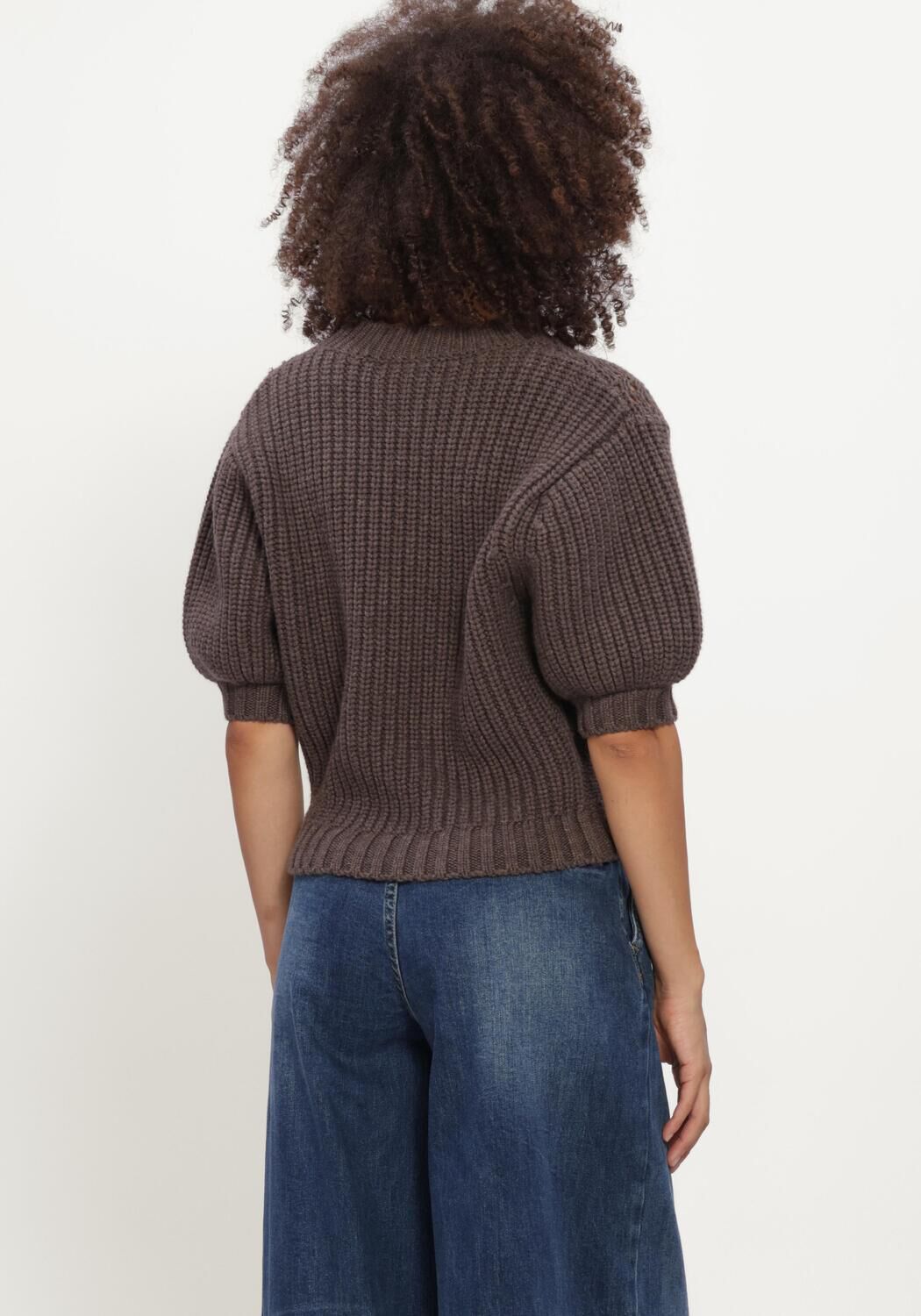 JANICE NEXO Pulls & Gilets en marron - large