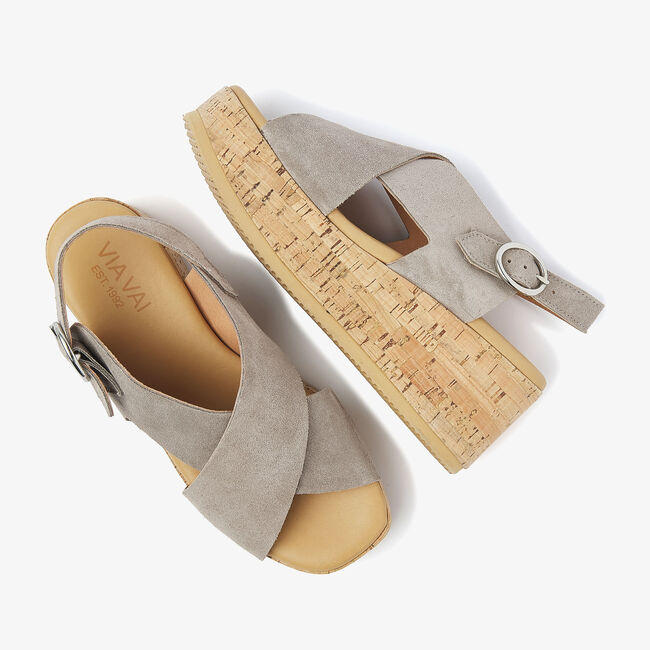 VIA VAI Sandales plates SISSEL RAISE en beige - large