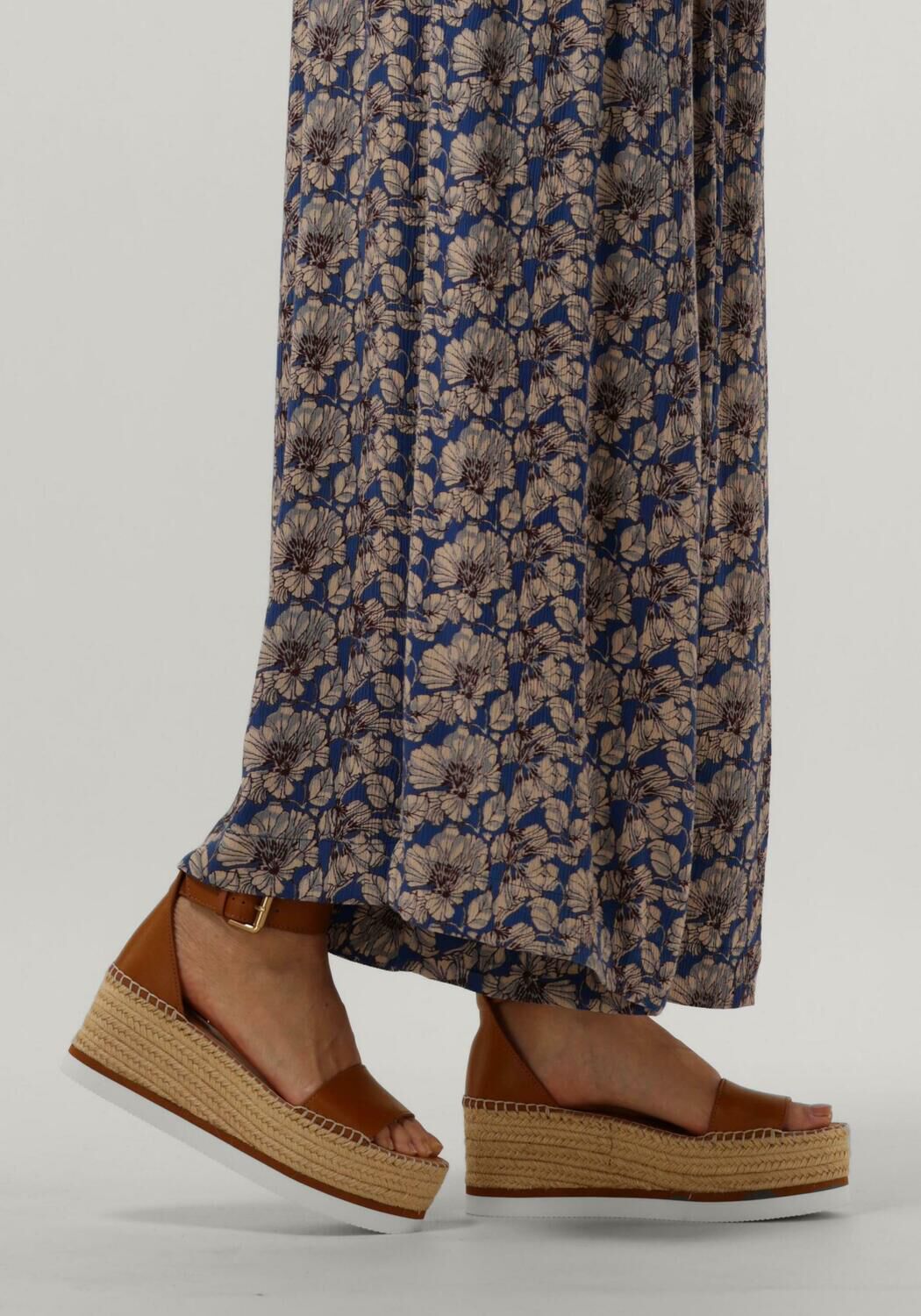 Bruine SEE BY CHLO&Eacute; Espadrilles GLYN - large