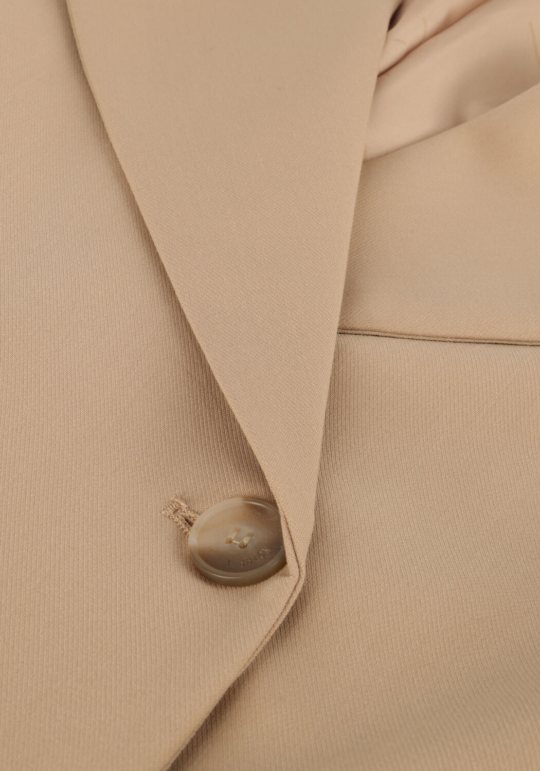 NOTRE-V Trenchcoats NV-DARON BELTED COAT en camel - large