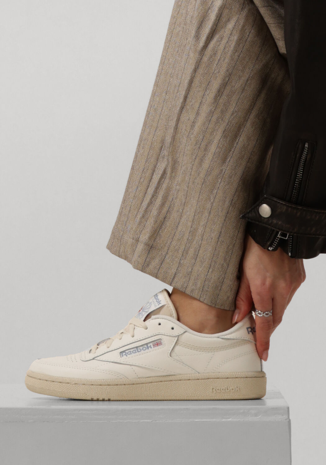 REEBOK Baskets basses CLUB C 85 WOMAN en beige - large