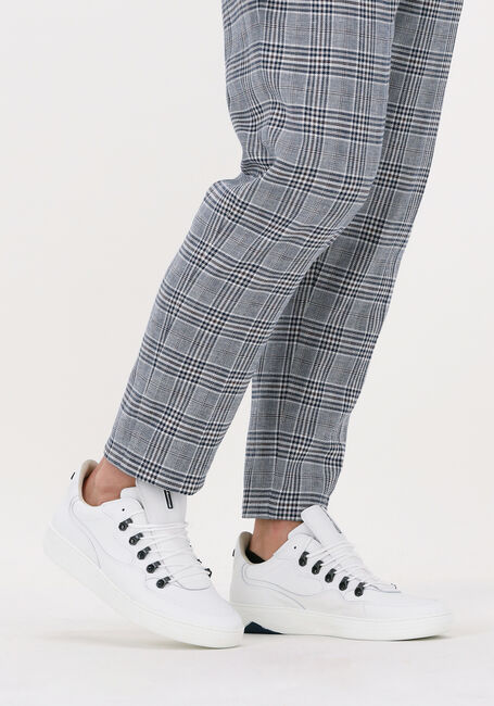 FLORIS VAN BOMMEL Baskets basses SFM-10089 en blanc - large