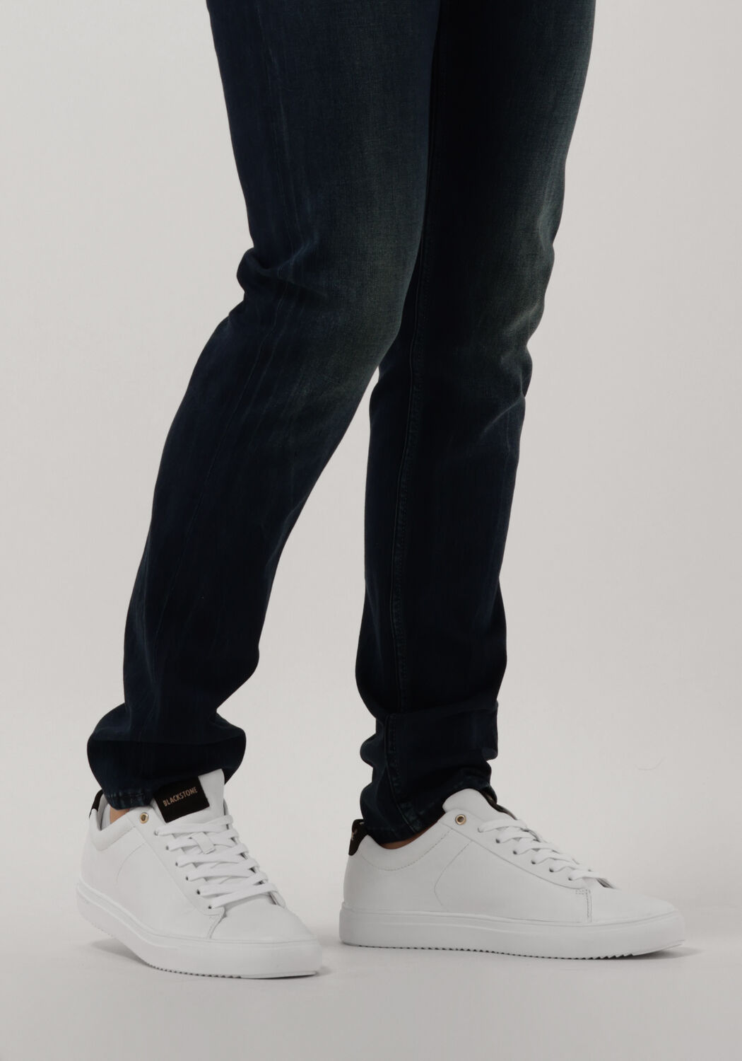 Witte BLACKSTONE Sneakers RM50 - large