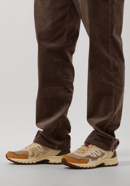 SAUCONY Baskets basses GRID PEAK M en marron - large