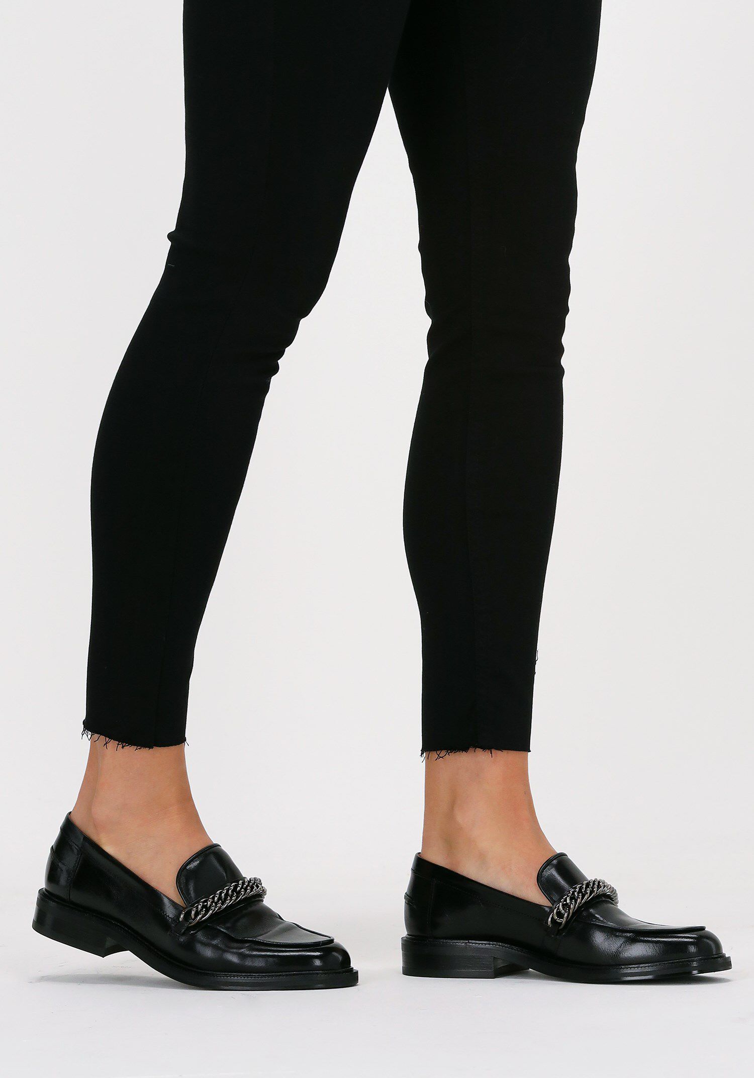 BILLI BI 4710 Loafers en noir | Omoda