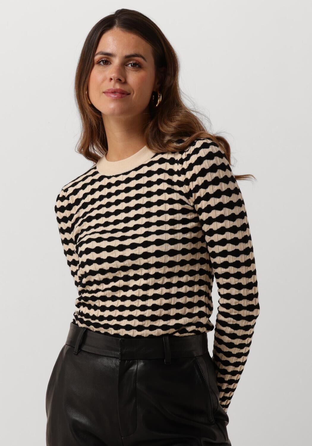 Zwarte pull online