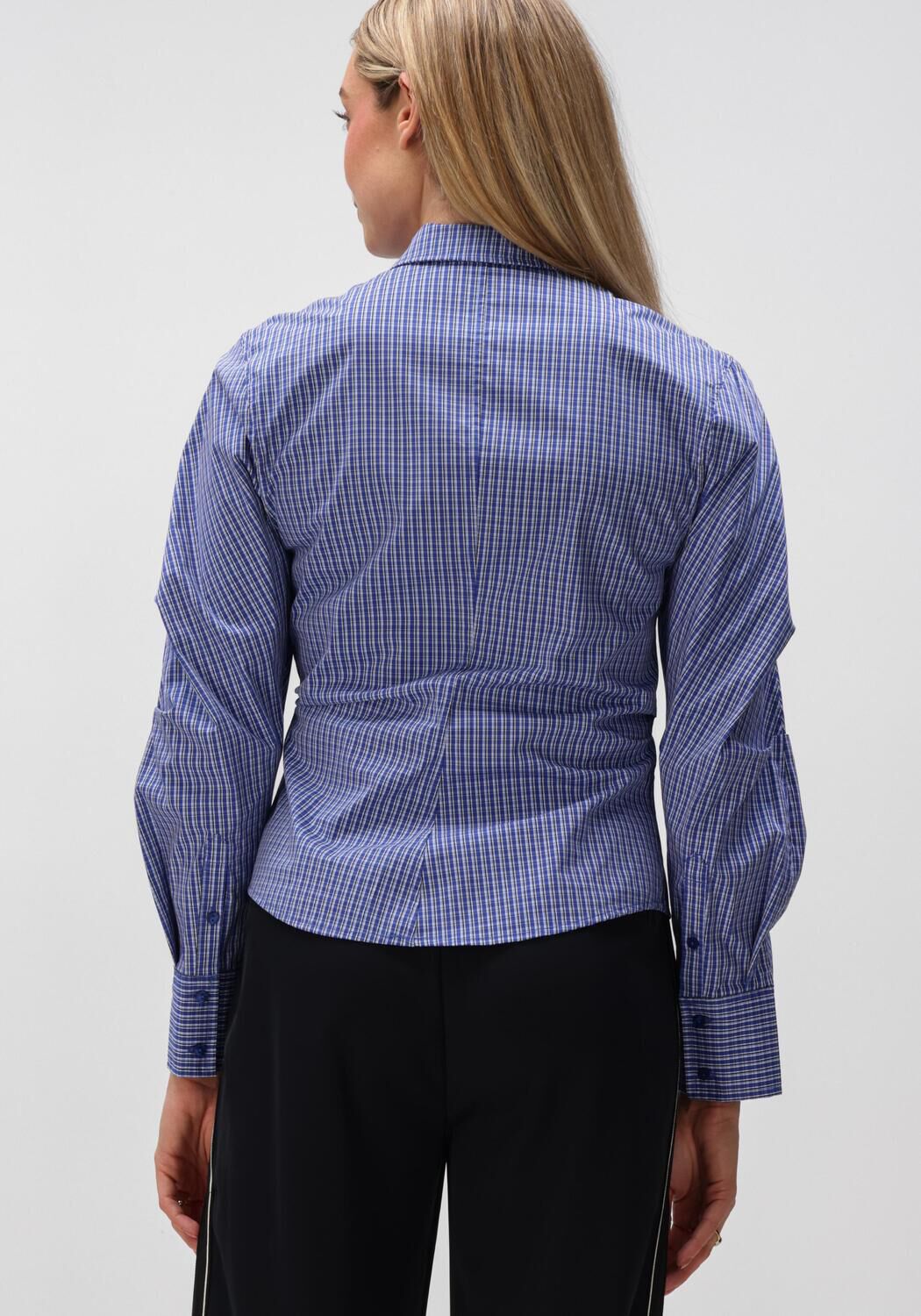 CO'COUTURE Haut ANIZA ASYM SHIRT en bleu - large