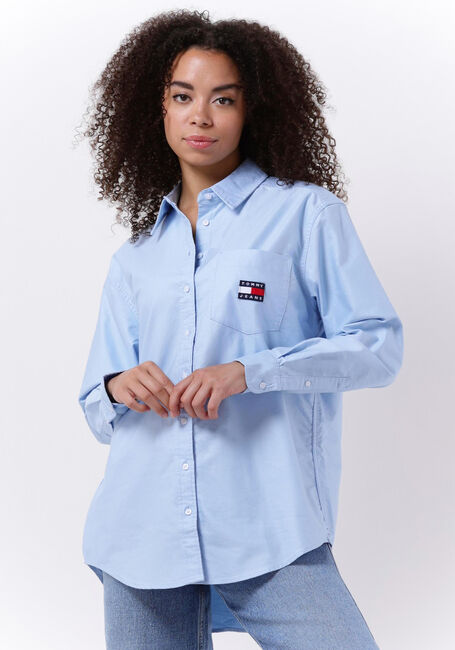Blauwe TOMMY JEANS  TJW BADGE BOYFRIEND SHIRT - large