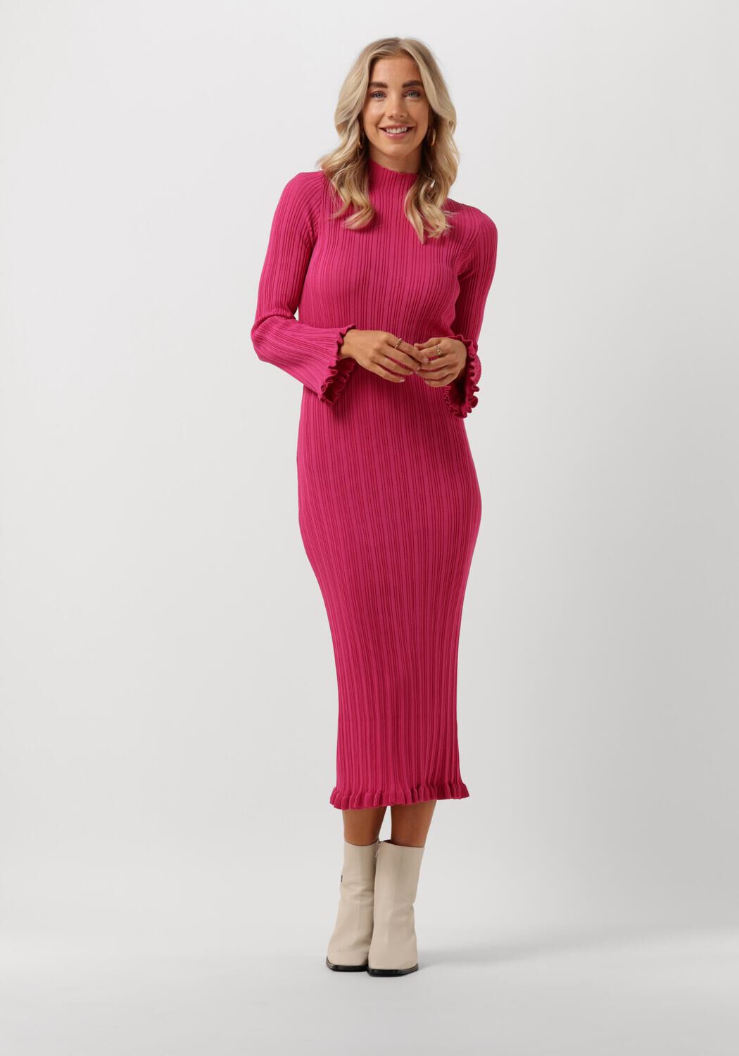 Roze CATWALK JUNKIE Midi jurk DR LOVE YOURSELF Omoda