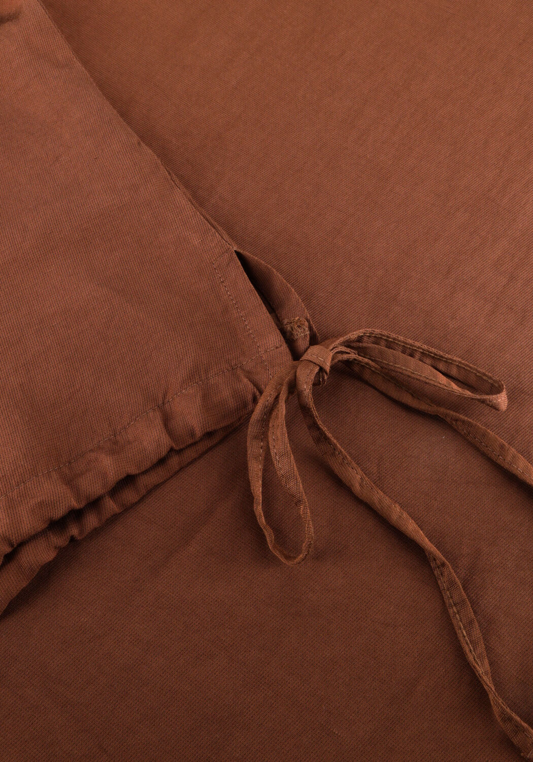 SIMPLE SHORT SLEEVE TOP Hauts & T-shirts en marron - large