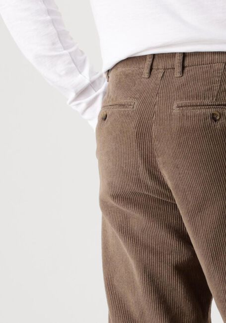 SELECTED HOMME Pantalon SLH220-LOOSE TRISTAN CORD PANT en marron - large