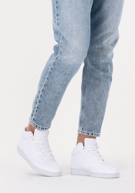 Witte NIKE Sneakers COURT VISION MID MEN - large