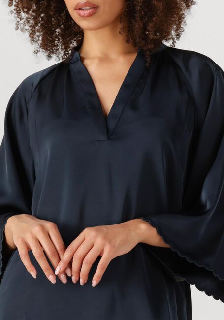 Donkerblauwe BRUUNS BAZAAR  BBWINNY BLOUSE - large