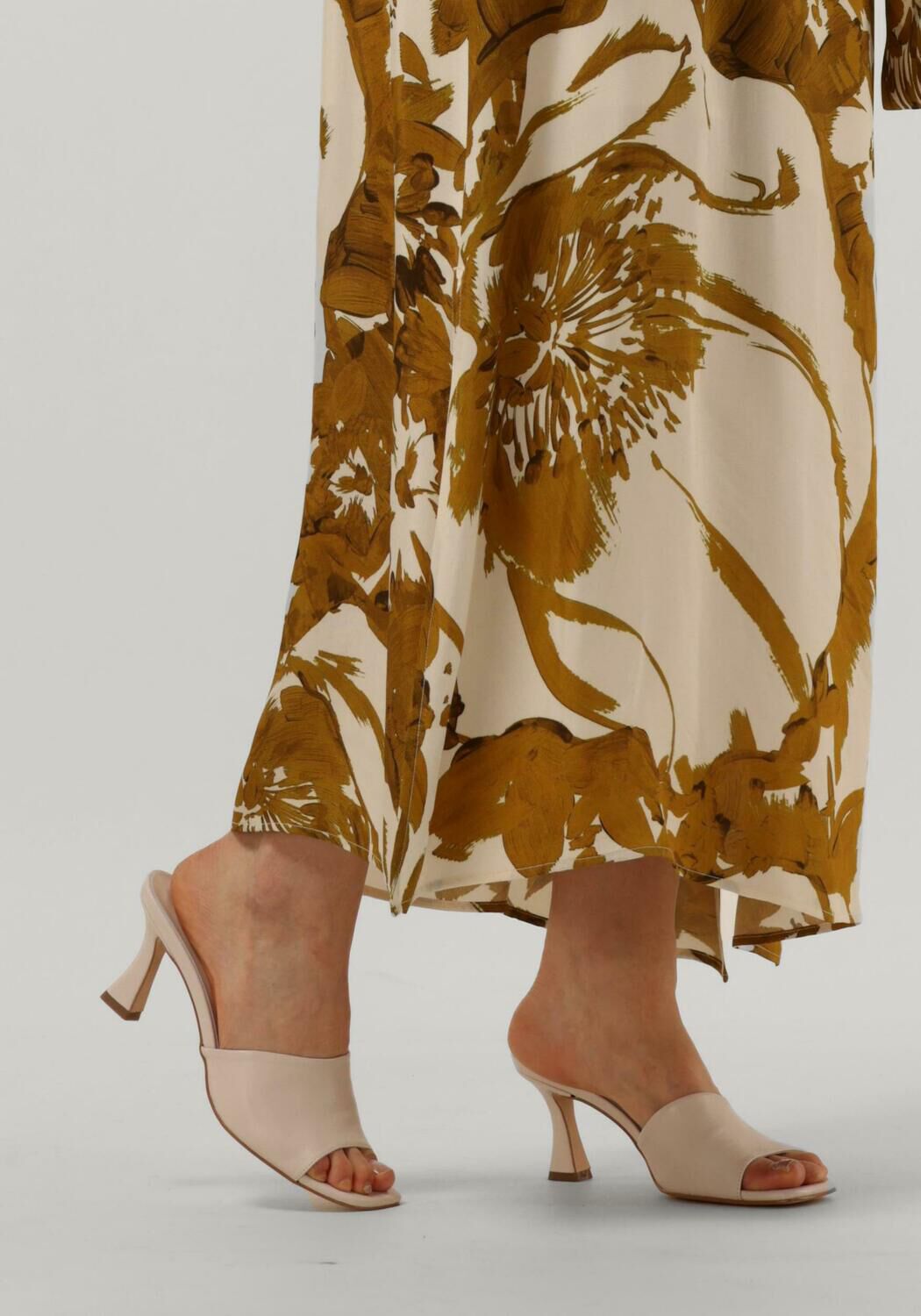 NOTRE-V Mules 7731 en beige - large