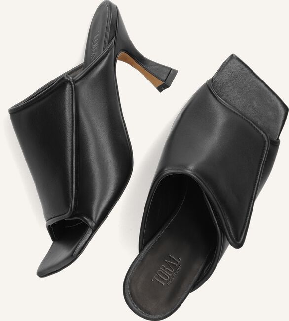 TORAL VICKY TORAL VICKY - large