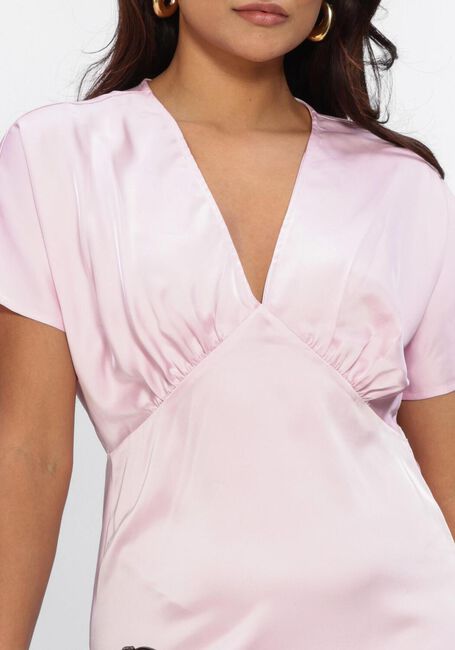 Y.A.S. Robe midi YASSATINA SS ANKLE DRESS en rose - large