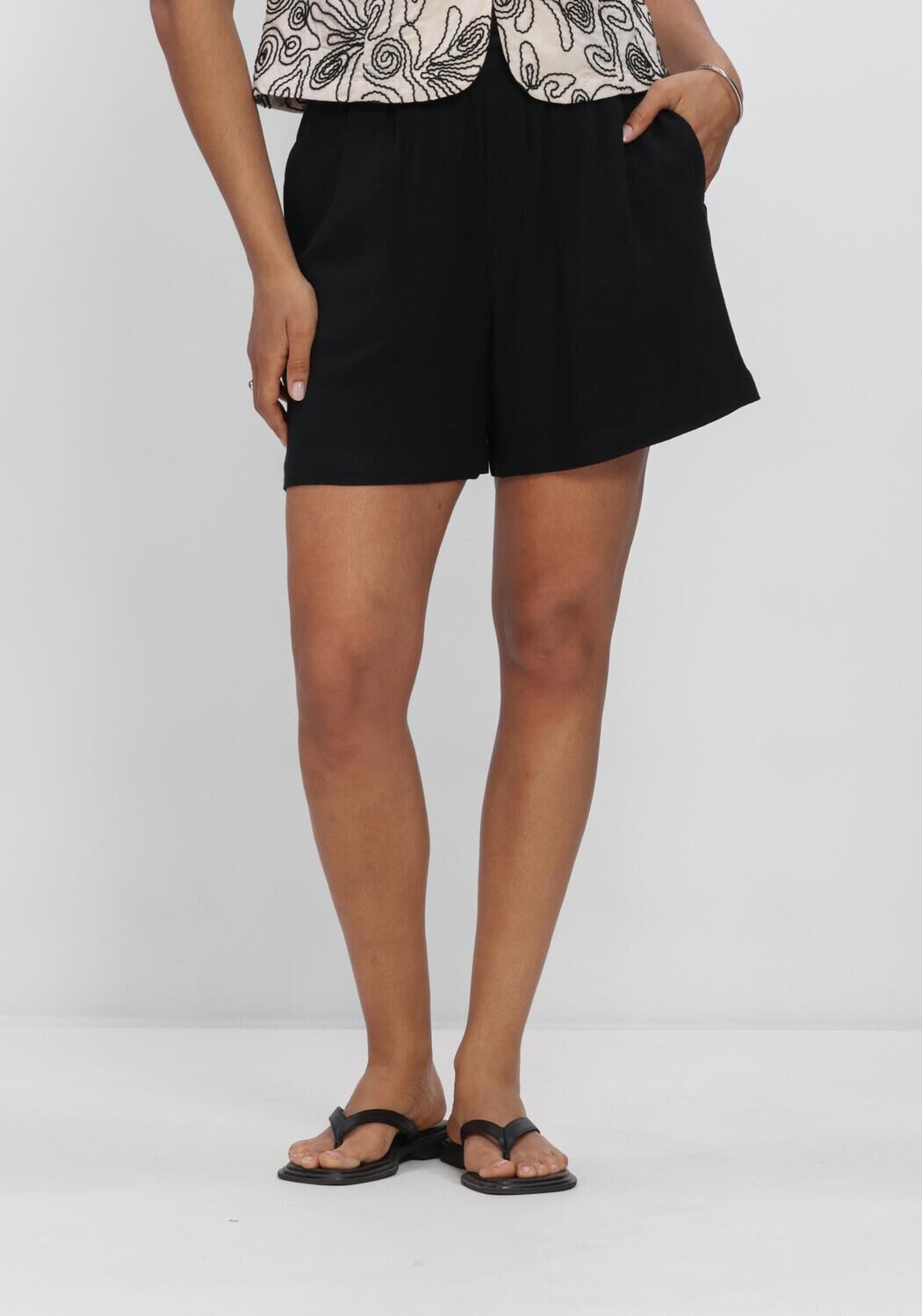 Zwarte OBJECT Korte broek OBJSANNE HW WIDE SHORTS - large
