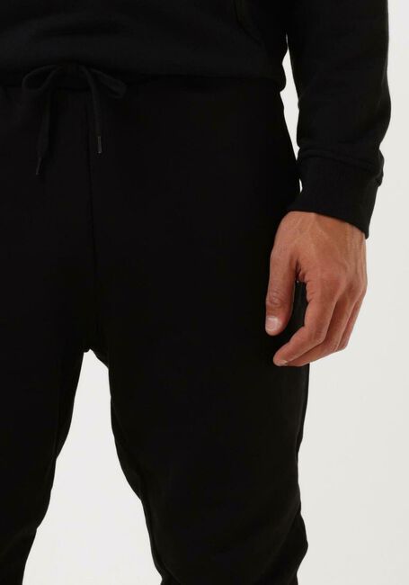 LYLE & SCOTT Pantalon de jogging SKINNY SWEAT PANTS en noir - large