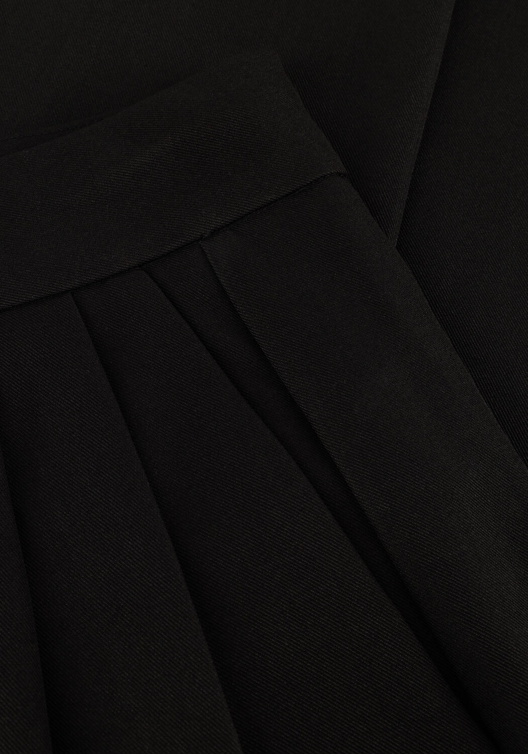 HAUTE L'AMITI&Eacute; Pantalon de jogging MICHELLE TAILOR TIE TALL PANT en noir - large