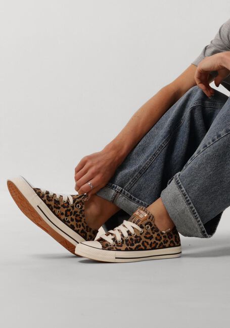 CONVERSE Baskets basses CHUCK TAYLOR ALL STAR LEO en noir - large