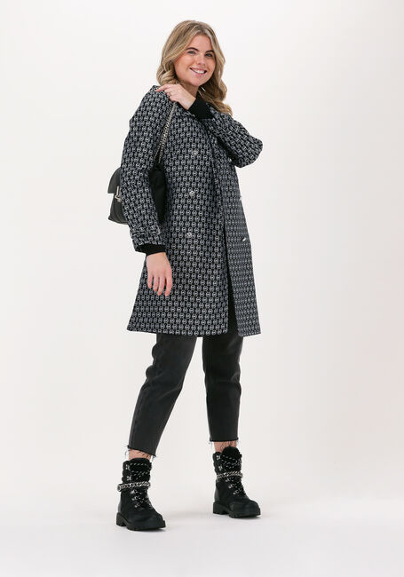 GUESS Haut SS CN MAIDER TEE en noir - large