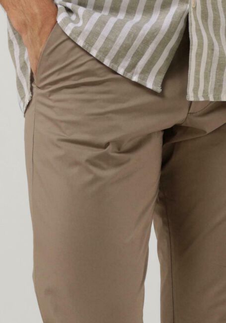 DRYKORN Pantalon AJEND 122099 en marron - large