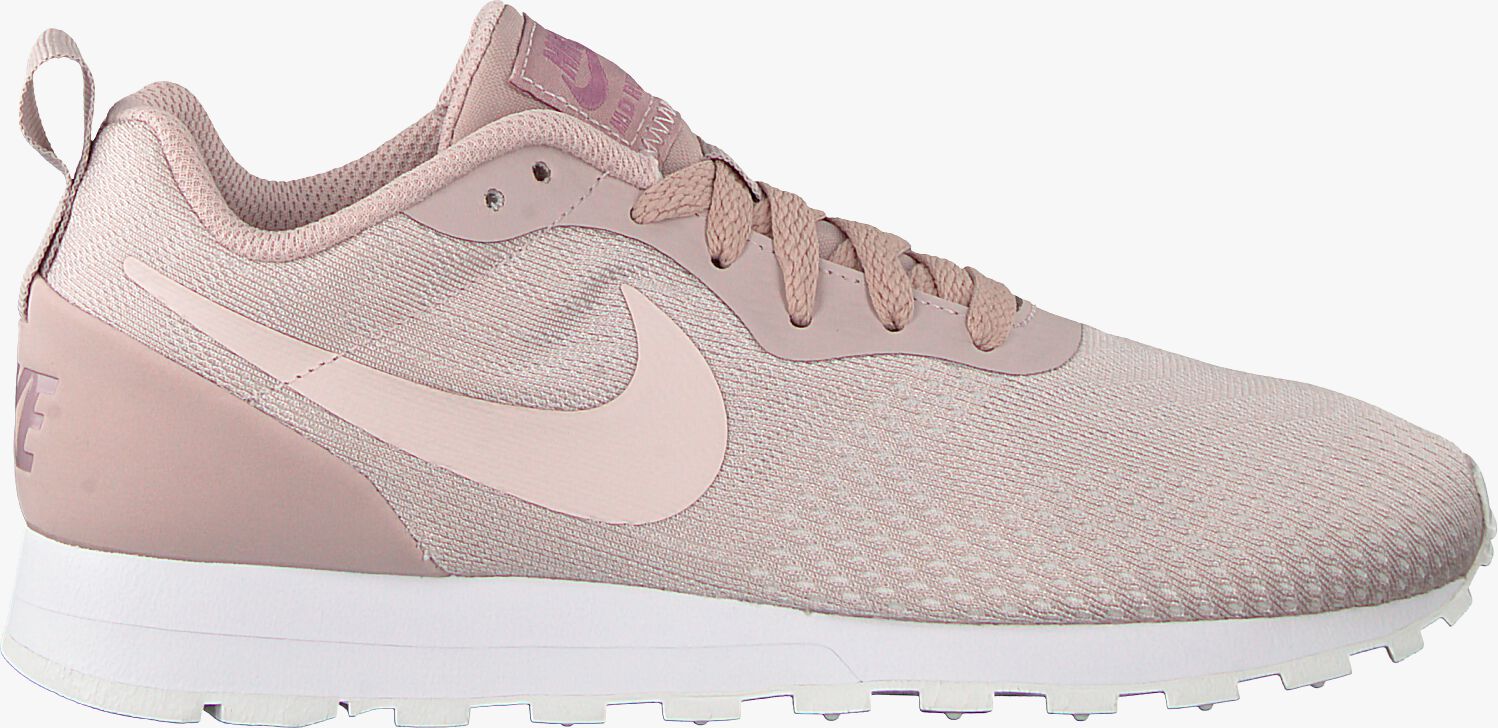 roze nike sneakers md runner 2 wmns